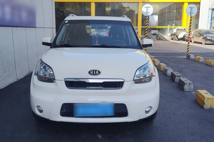 起亚 秀尔 2013款 1.6L MT GL车身外观6005