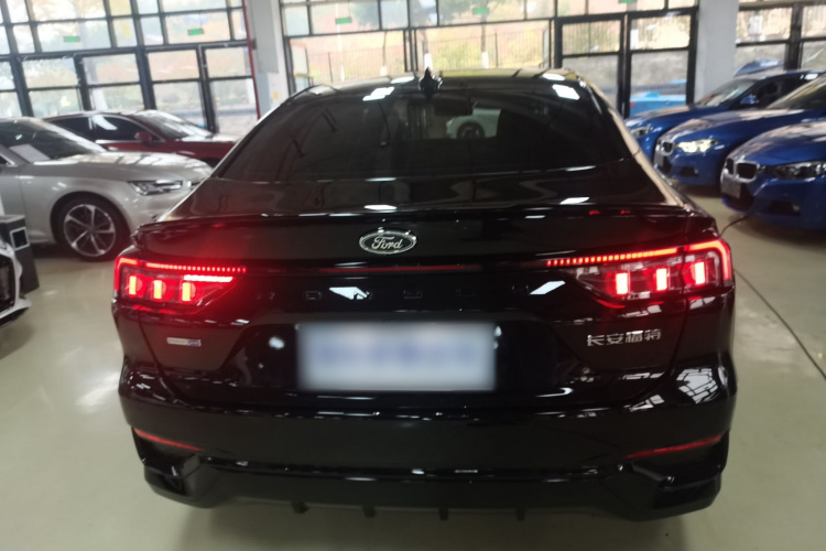 福特 蒙迪欧 2022款 改款 EcoBoost 245 ST-Line车身外观6004