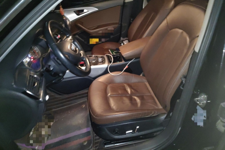 奥迪A6L 2018款 30周年年型 35 TFSI 时尚型局部细节19