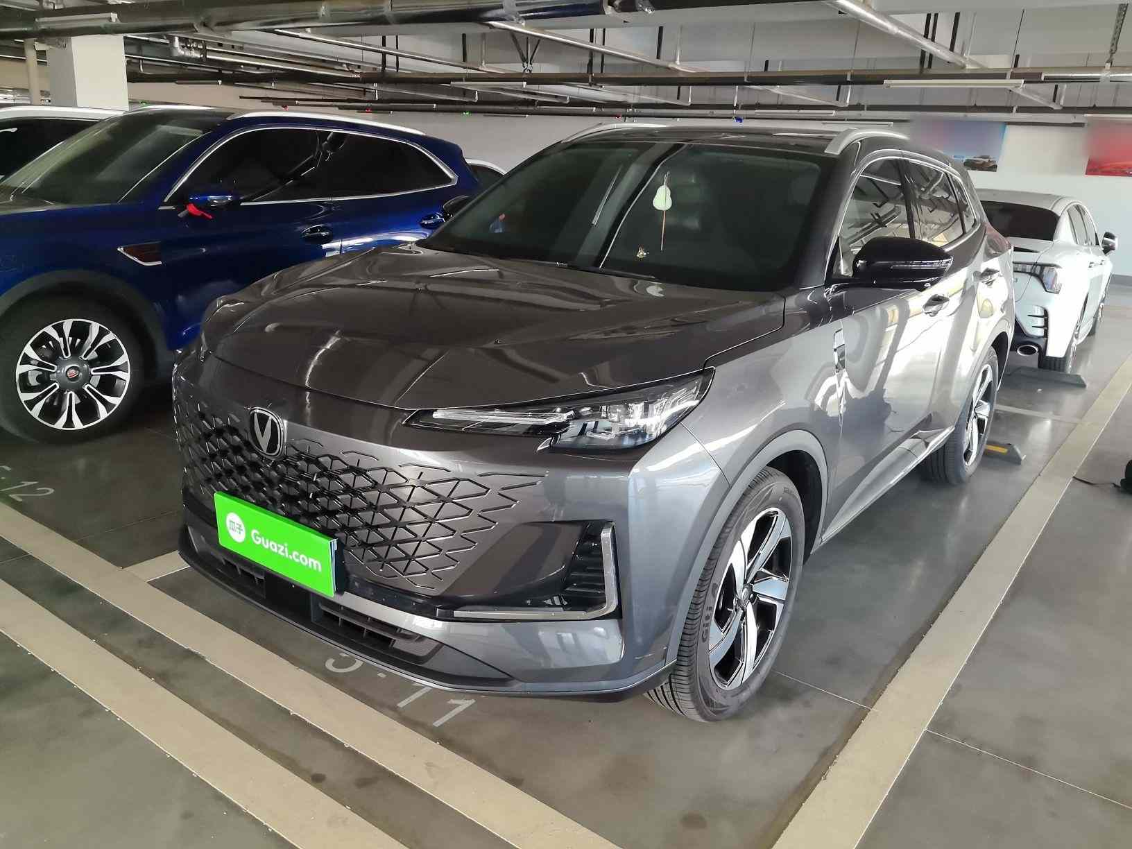 长安CS55PLUS 2024款 第三代 1.5T DCT卓越型(2)