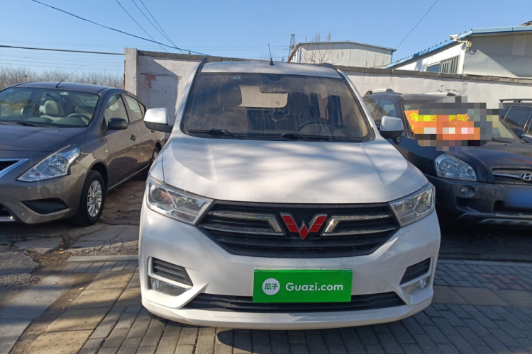 五菱汽车 五菱宏光 2019款 1.5L S标准型国VI LAR车身外观6001