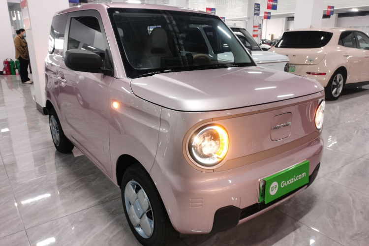 吉利银河 2024款 熊猫mini 200km 耐力熊车身外观3