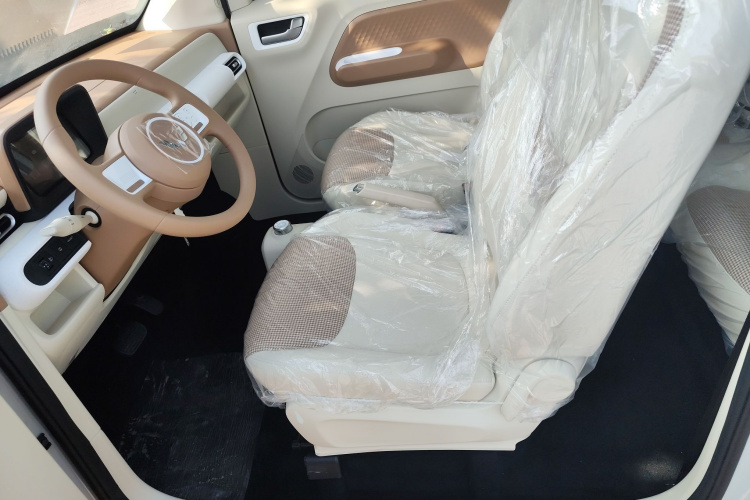 五菱汽车 宏光MINIEV 2024款 第三代 215km 青春版中控内饰19