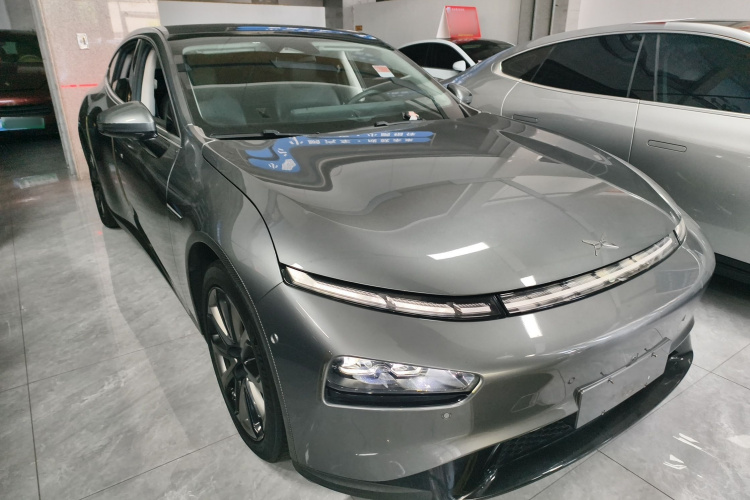 小鹏P7 2021款 480N车身外观6002