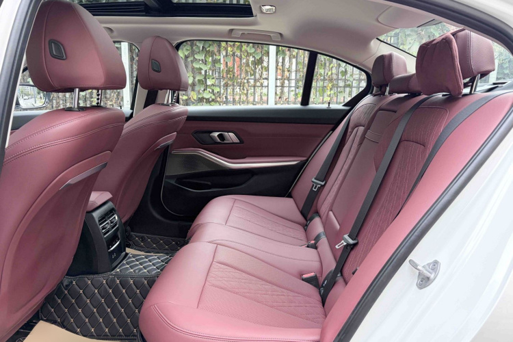 宝马3系 2024款 320Li M运动套装中控内饰7002