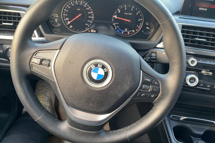 宝马3系 2019款 320Li xDrive 时尚型局部细节13