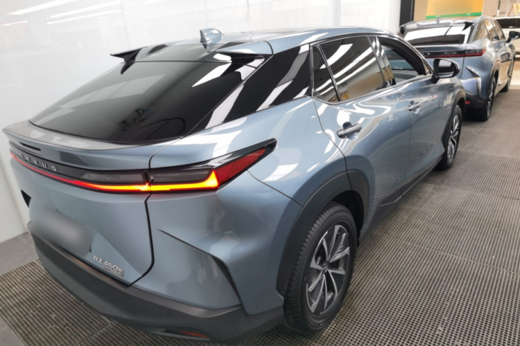 雷克萨斯RZ 2023款 450e 四驱纵享版车身外观6005