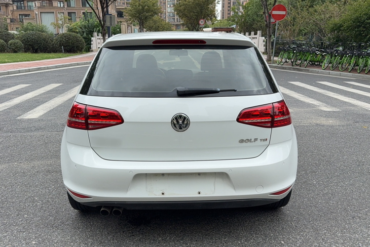 大众 高尔夫 2016款 230TSI 自动舒适型车身外观6004