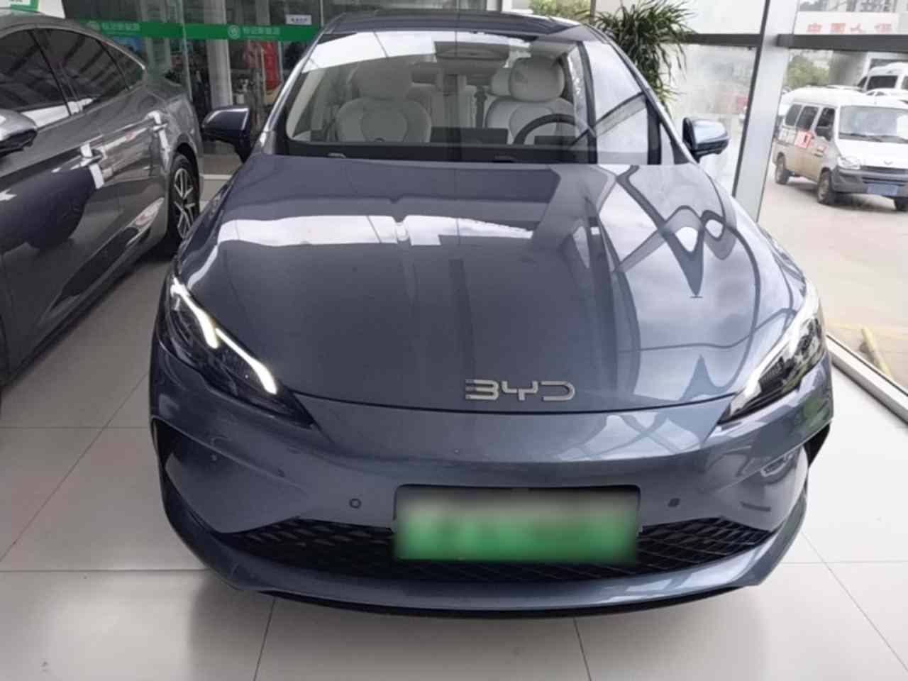比亚迪 海豹05 DM-i 2025款 DM-i 智驾版 120KM旗舰型(1)