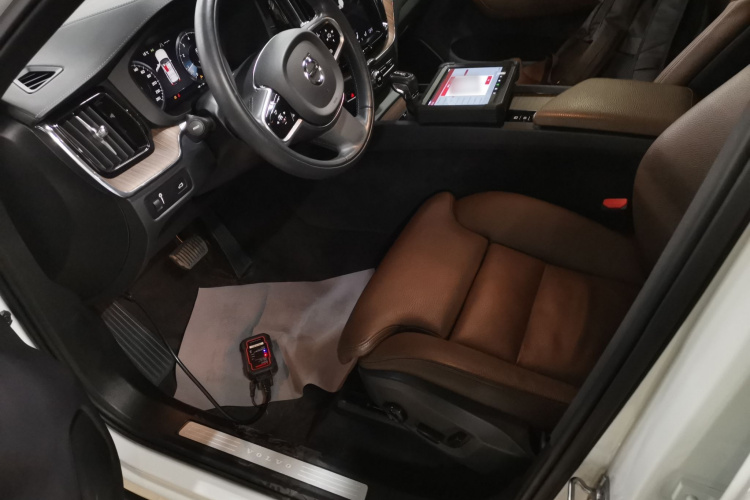 沃尔沃XC60 2021款 T5 四驱智远豪华版中控内饰19