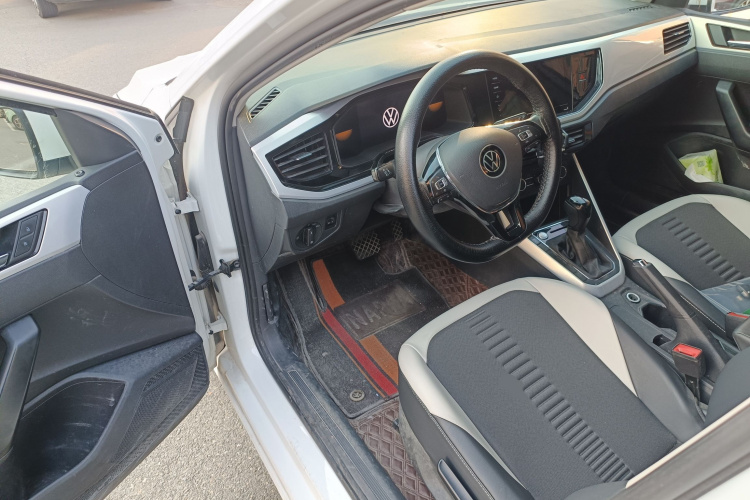 大众 Polo 2023款  Plus 1.5L 自动炫彩科技版中控内饰7003