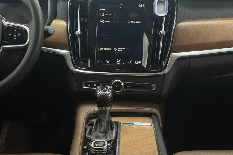 沃尔沃S90 2020款 T5 智逸豪华版中控内饰7004