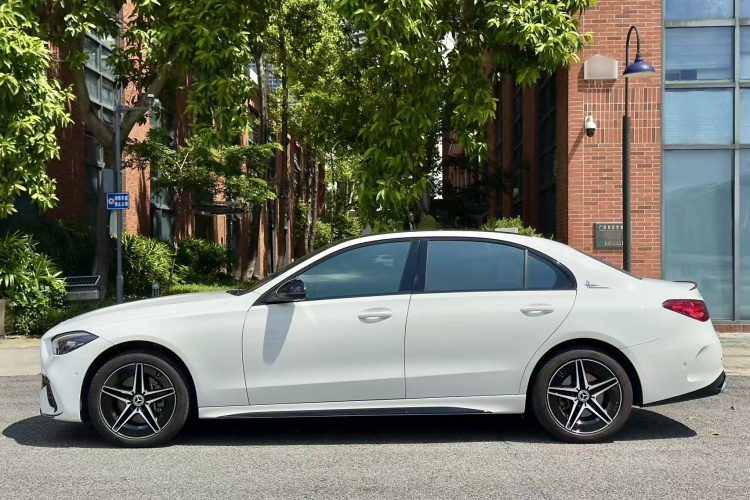 奔驰C级 2024款 C 260 L 皓夜运动版车身外观6005