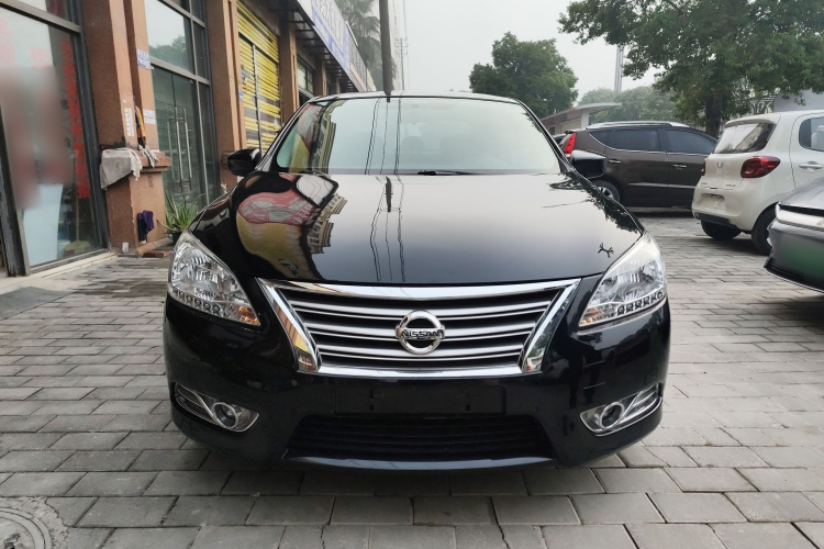 日产 轩逸 2014款 1.6XV CVT尊享版车身外观2