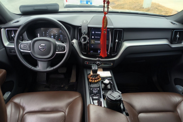 沃尔沃XC60 2021款 T5 四驱智逸豪华版中控内饰12