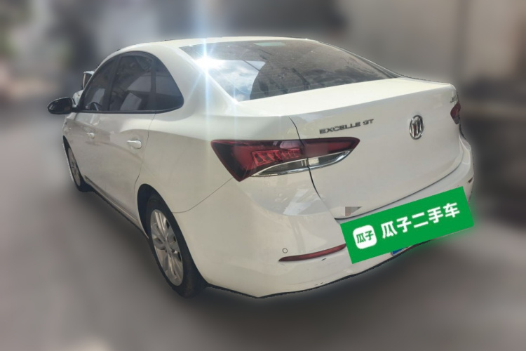 别克 英朗 2021款 改款 典范 1.5L 自动精英型车身外观5