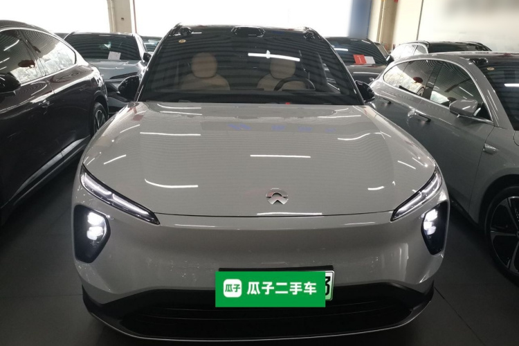 蔚来ES6 2024款 75kWh车身外观2