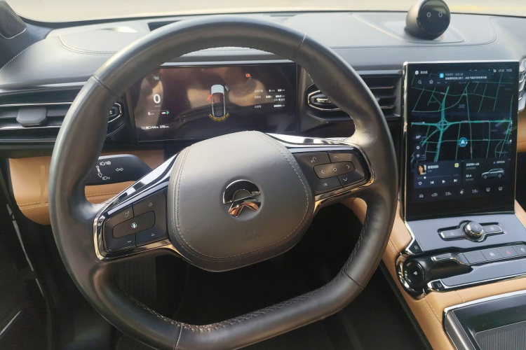 蔚来ES8 2020款 415KM 签名版 六座版中控内饰13