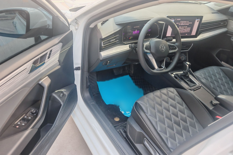 大众 速腾 2023款 300TSI DSG超越版中控内饰7001