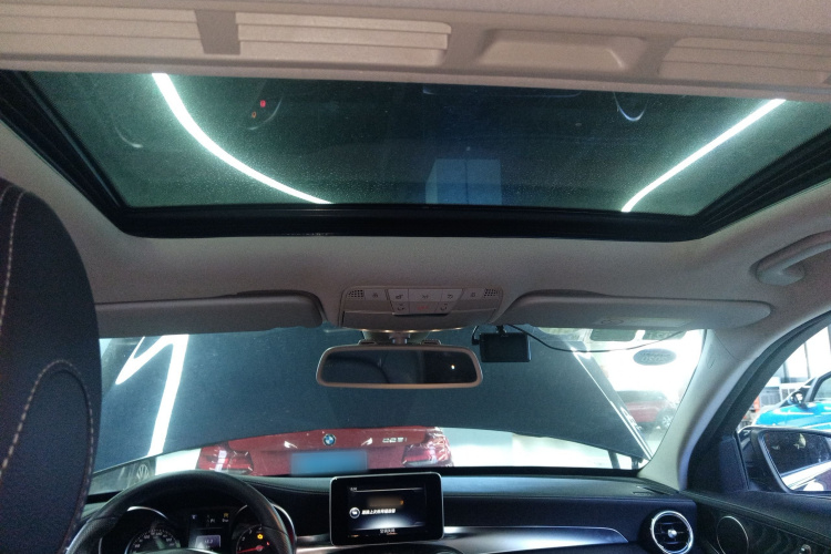 奔驰C级 2017款 C 180 L 运动版局部细节22