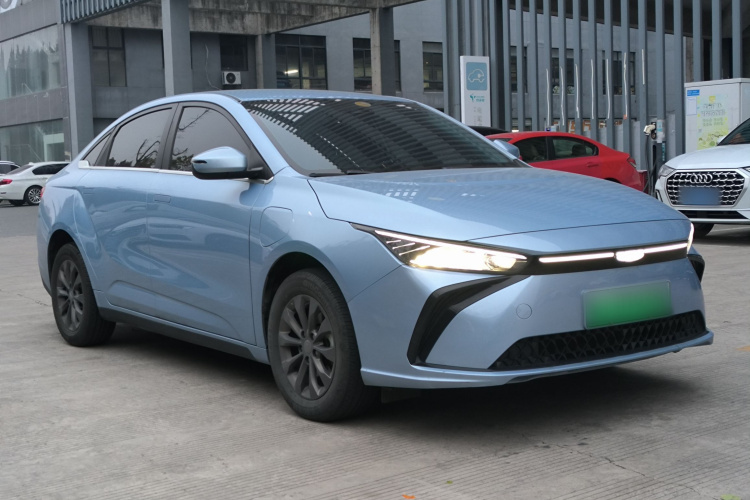 吉利几何G6 2022款 620 新乐型车身外观6010