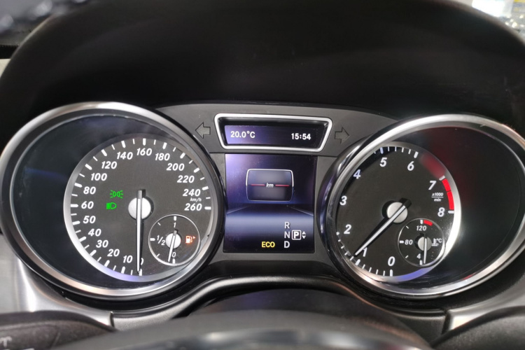 奔驰M级 2015款 ML 320 4MATIC局部细节14