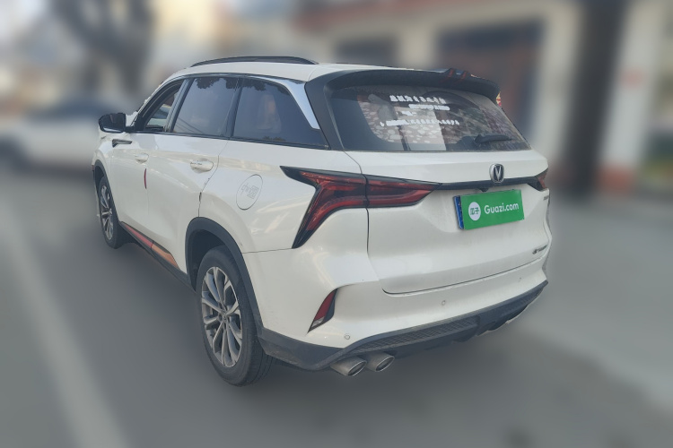 长安CS75 PLUS 2021款 2.0T 自动领航型车身外观5