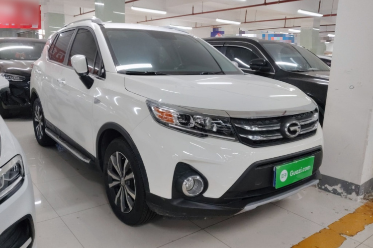 广汽传祺 传祺GS3 2019款 235T 自动精英版车身外观3