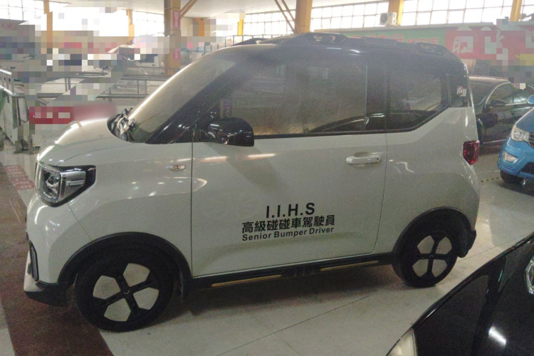 五菱汽车 宏光MINIEV 2022款 GAMEBOY 300km 玩咖款 磷酸铁锂车身外观6003