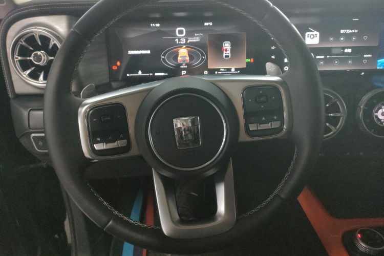 坦克300 2024款 2.0T 征服者中控内饰13