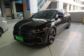 大众 帕萨特 2023款 330TSI 星空精英版