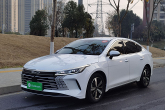 比亚迪 驱逐舰05 2022款 DM-i 55KM 尊贵型