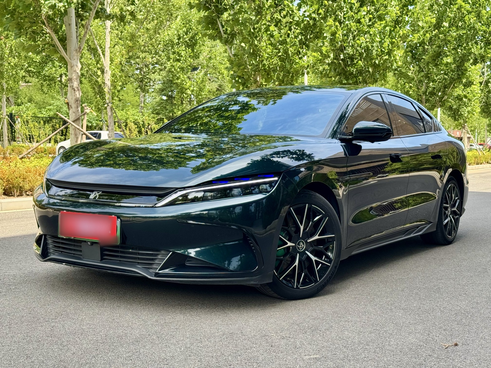 比亚迪 唐 2019款 2.0T 自动智联尊荣型 7座 国VI