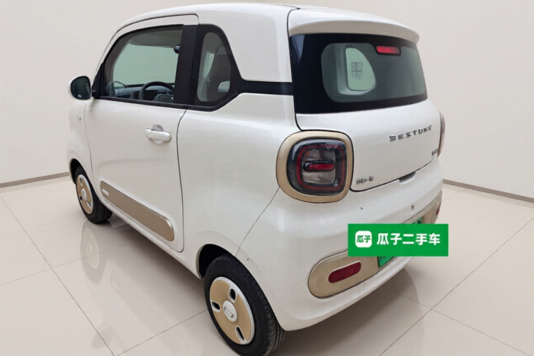 奔腾小马 2025款 222km 灵动马车身外观5