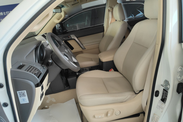 丰田 普拉多（平行进口） 局部细节19