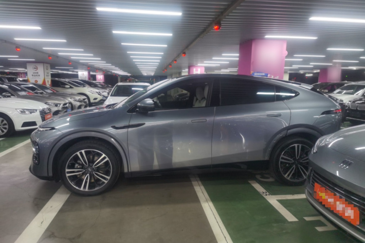 小鹏G6 2023款 580 长续航 Max车身外观4