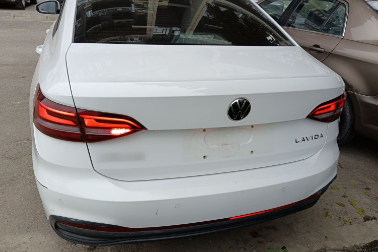 大众 朗逸 2023款 改款 1.5L 自动得逸版车身外观6004