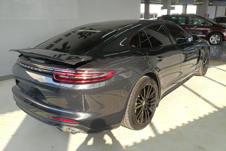 保时捷 2019款 Panamera 2.9T车身外观7