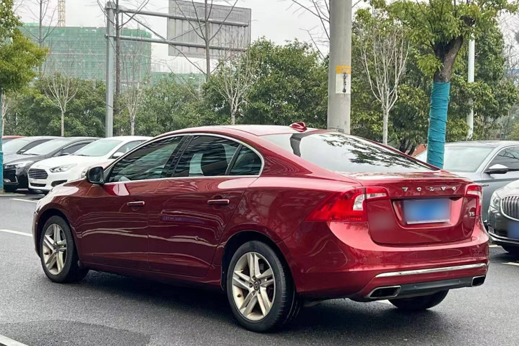 沃尔沃S60 2016款 S60L T5 智驭版车身外观6006