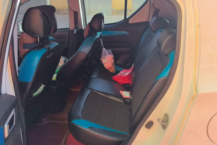 北汽新能源EC3 2018款 灵动版中控内饰21