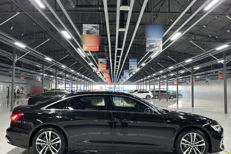 奥迪A6L 2023款 改款 40 TFSI 豪华动感型车身外观6009