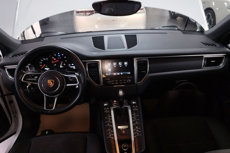 保时捷 2017款  Macan 2.0T中控内饰12