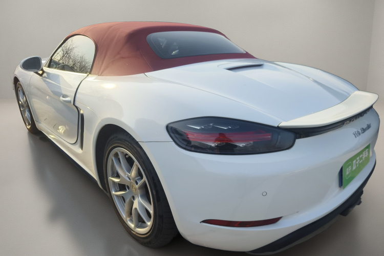 保时捷718 2020款 Boxster 2.0T车身外观5