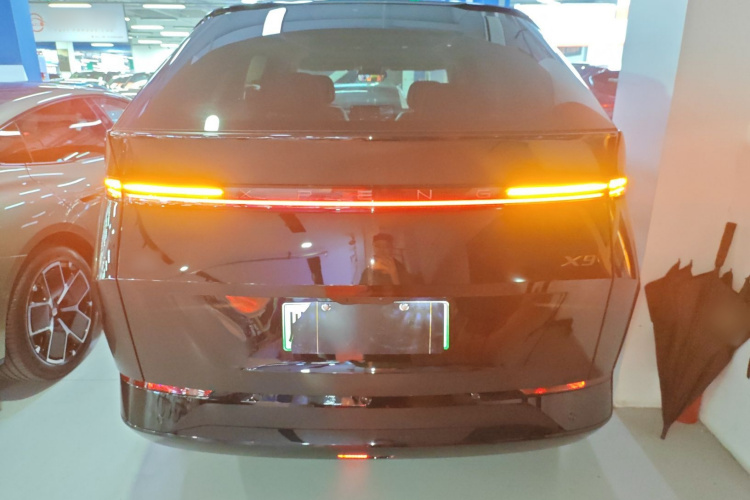 小鹏X9 2025款 740超长续航 Max车身外观6004