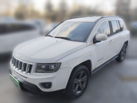 Jeep 指南者(进口) 2014款 2.4L 四驱运动版