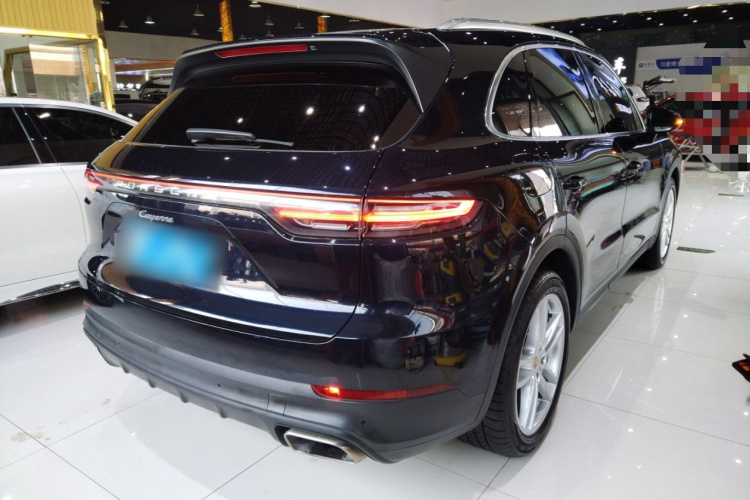 保时捷 2018款 Cayenne 3.0T车身外观7