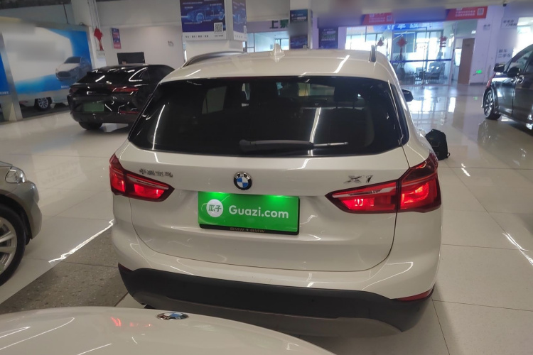 宝马X1 2018款 sDrive18Li 时尚型车身外观6004