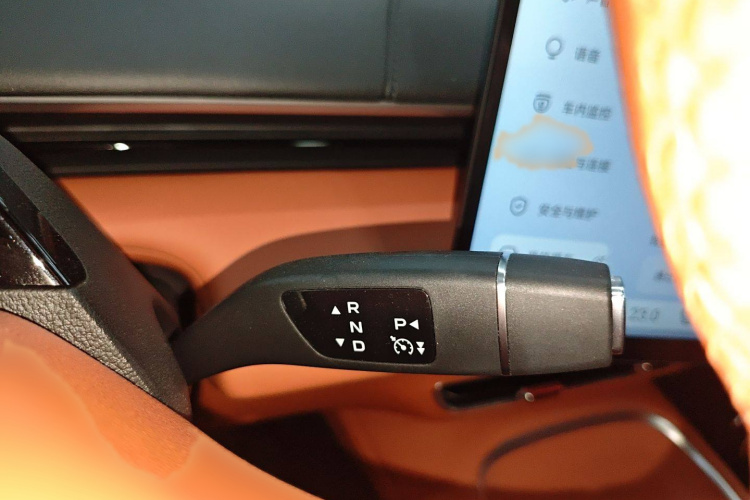 深蓝汽车 深蓝S07 2024款 215Max 乾崑智驾ADS SE增程版局部细节18