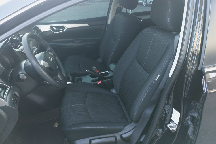 日产 轩逸 2022款 经典 1.6XE CVT舒适版中控内饰19