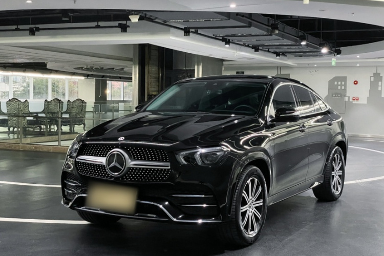 奔驰GLE 2022款 改款 GLE 350 4MATIC 轿跑SUV 时尚型车身外观6005